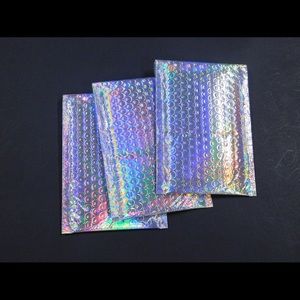 30 holographic metallic bubble mailers